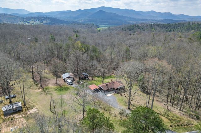 1266 Ford Road, Warne, NC 28909