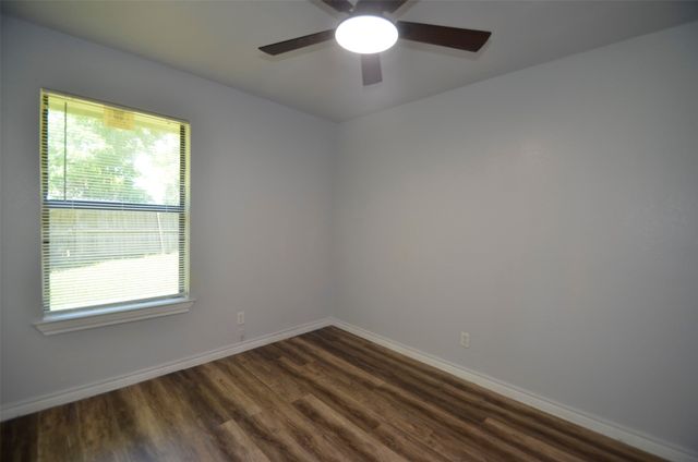 501 15th Street, Honey Grove, TX 75446