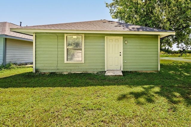 501 15th Street, Honey Grove, TX 75446