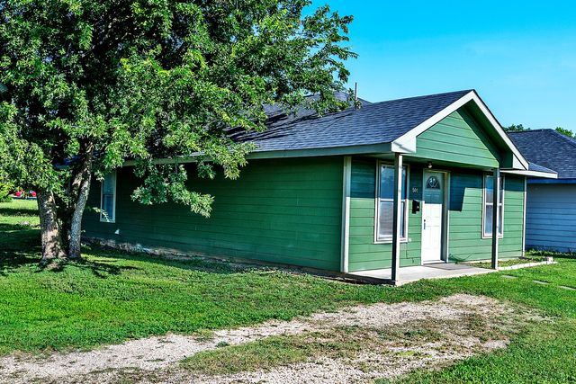 501 15th Street, Honey Grove, TX 75446