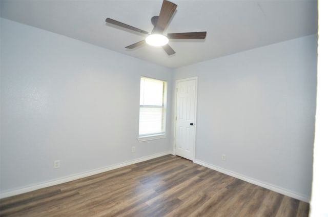 501 15th Street, Honey Grove, TX 75446