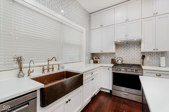 609 Sanders Street, Indianapolis, IN 46203