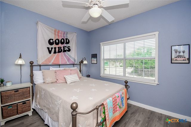 1504 W Bayshore Drive, Palacios, TX 77465