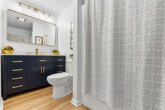 12 Pickett St H, Beverly, MA 01915