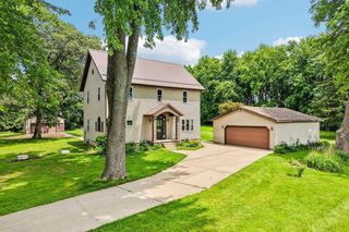 W5440 Halverson Drive, Poynette, WI 53955