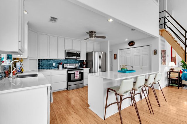 23901 Redbird TRL, Marble Falls, TX 78654