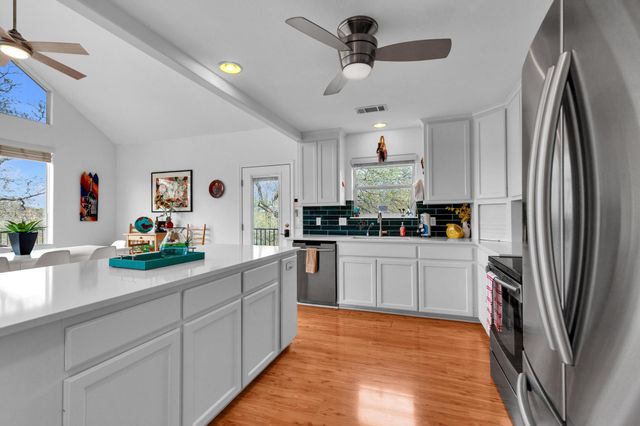 23901 Redbird TRL, Marble Falls, TX 78654