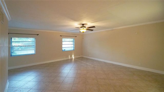 9220 SW 103rd Ave, Miami, FL 33176