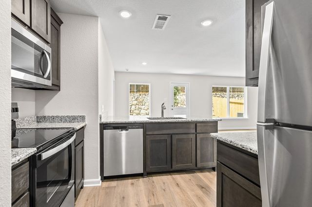 4079 Lava Forest Drive, Dallas, TX 75241