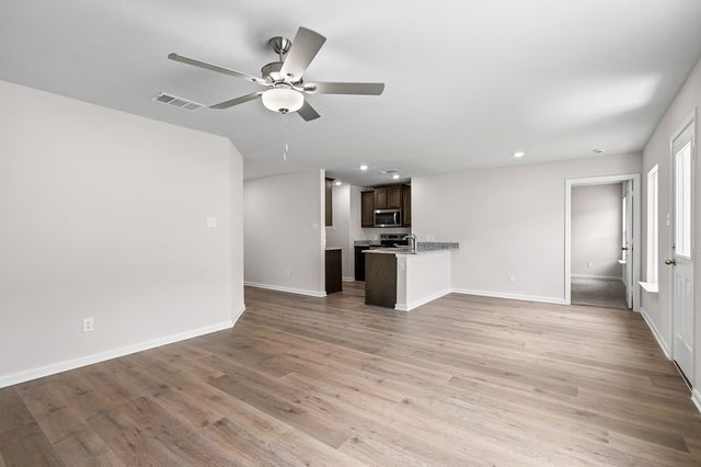 4079 Lava Forest Drive, Dallas, TX 75241