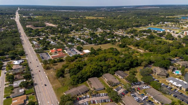 2205 S 25th Street, Fort Pierce, FL 34947