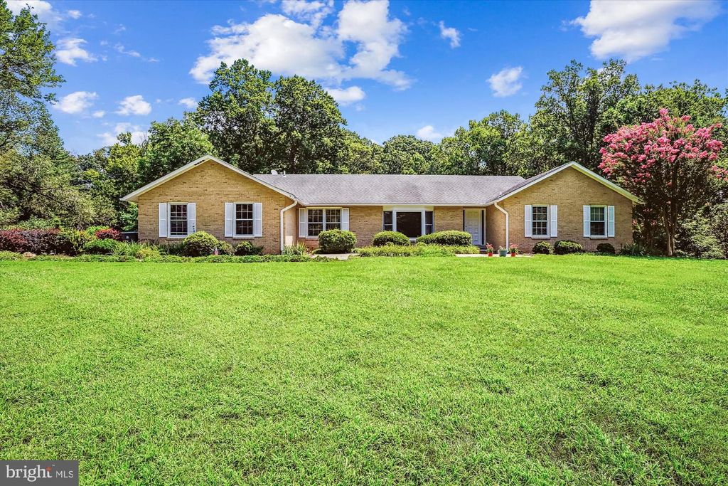 13200 CHESTNUT OAK DR, Gaithersburg, MD 20878