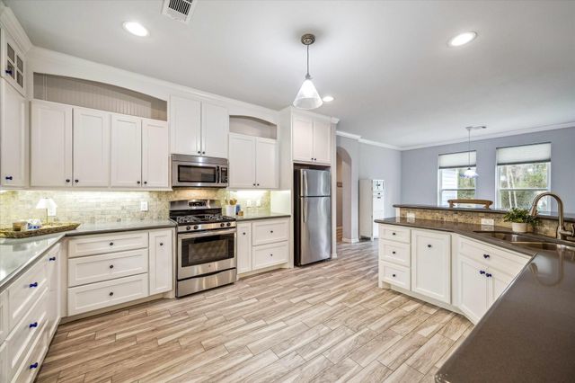 17915 Saddle Horn Drive, Waller, TX 77484