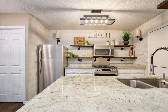 1355 81st Street, Victoria, MN 55386