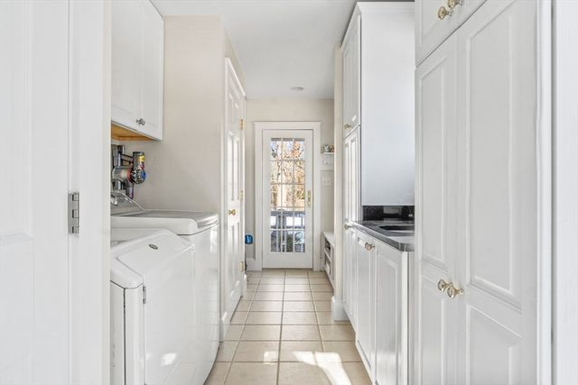 23 Beetle Swamp, Edgartown, MA 02539