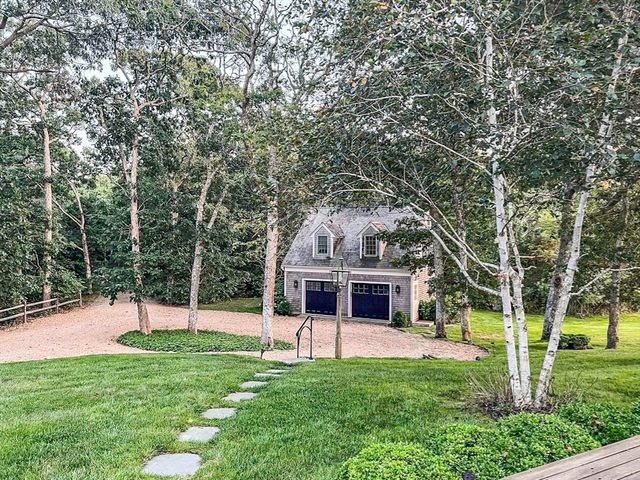 23 Beetle Swamp, Edgartown, MA 02539