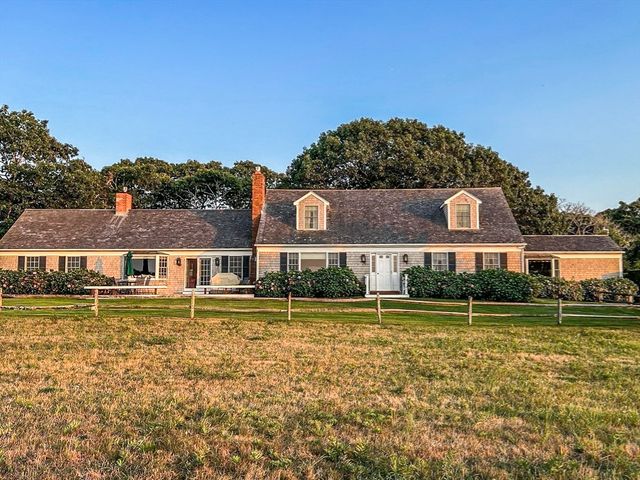 23 Beetle Swamp, Edgartown, MA 02539