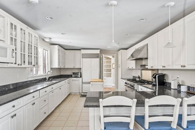 23 Beetle Swamp, Edgartown, MA 02539