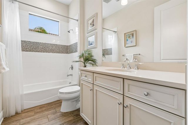 7208 WHITTLEBURY TRAIL, Bradenton, FL 34202