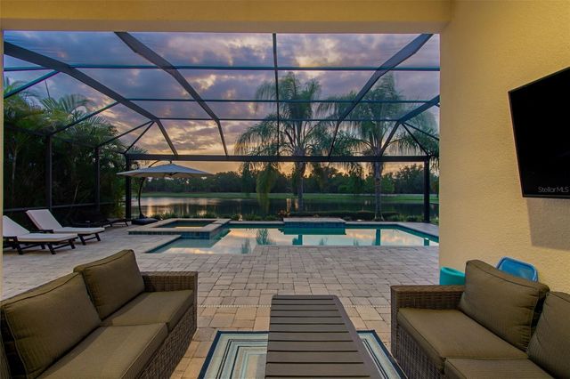 7208 WHITTLEBURY TRAIL, Bradenton, FL 34202
