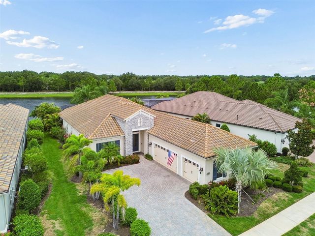 7208 WHITTLEBURY TRAIL, Bradenton, FL 34202