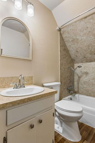 2001 Cody CT B, Austin, TX 78704