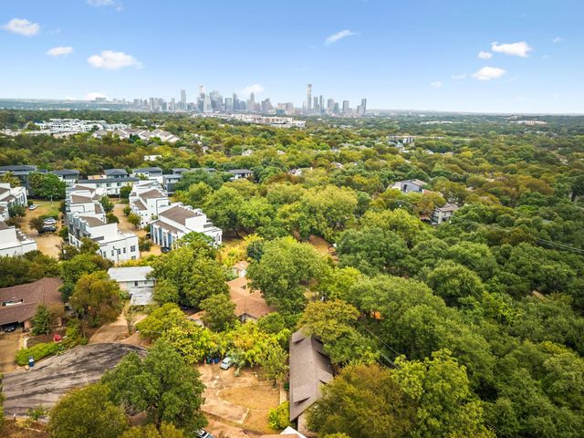 2001 Cody CT B, Austin, TX 78704