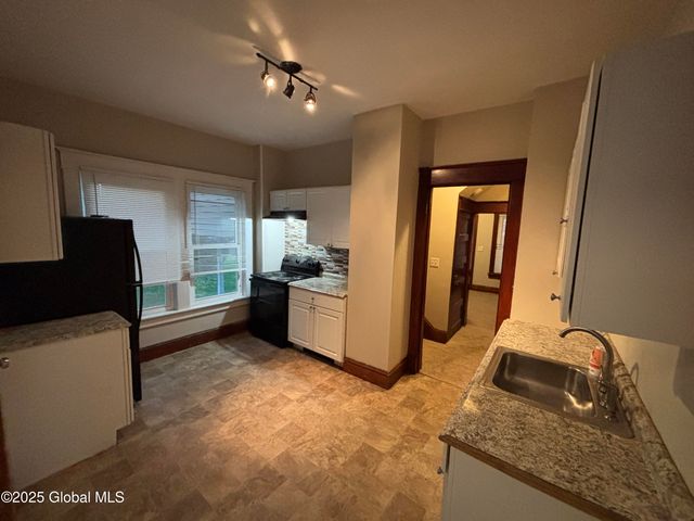 1 Schuyler Avenue, Ravena, NY 12143