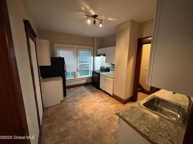 1 Schuyler Avenue, Ravena, NY 12143