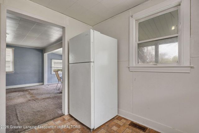 3523 Parkway Drive, Lansing, MI 48910