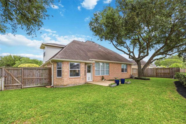 2406 Shelby Drive, Pearland, TX 77584