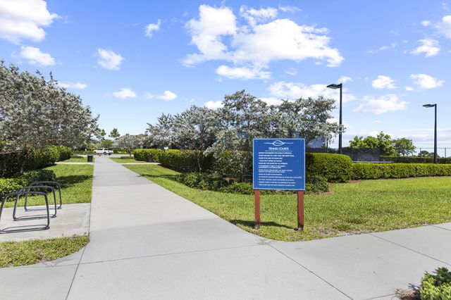 1399 Arrowhead Point Road, Loxahatchee, FL 33470