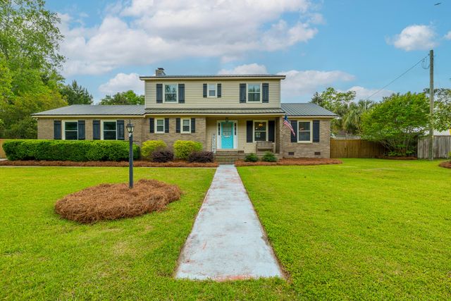 310 Land O Pines Circle, Moncks Corner, SC 29461