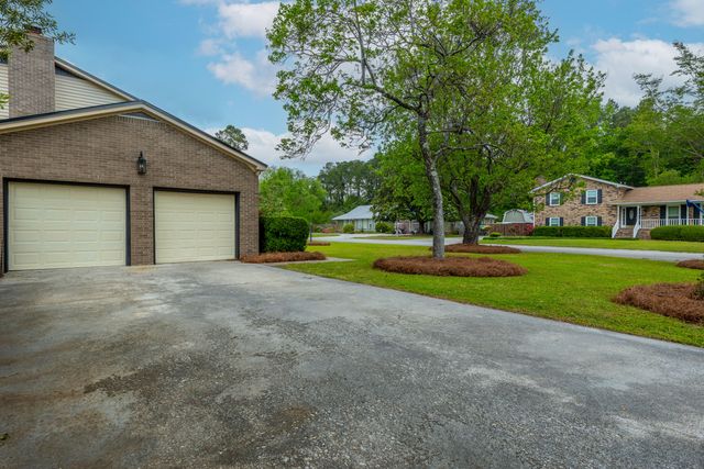 310 Land O Pines Circle, Moncks Corner, SC 29461