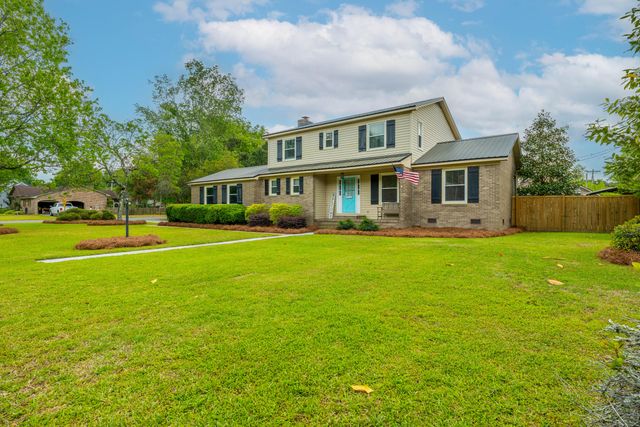 310 Land O Pines Circle, Moncks Corner, SC 29461