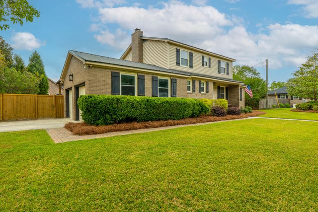 310 Land O Pines Circle, Moncks Corner, SC 29461