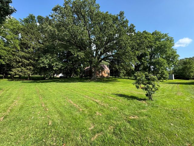 16683 Winters Road, Grass Lake, MI 49240