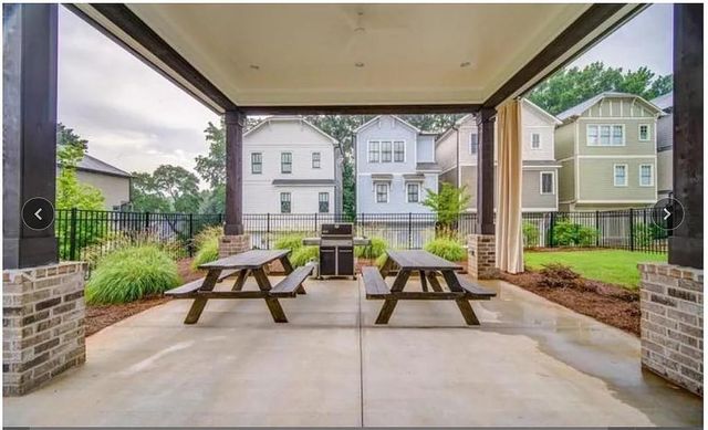 830 Grove Bend, Decatur, GA 30030