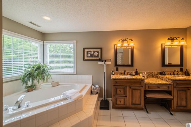 800 Coventry Trail 3, Phase II, Paducah, KY 42003