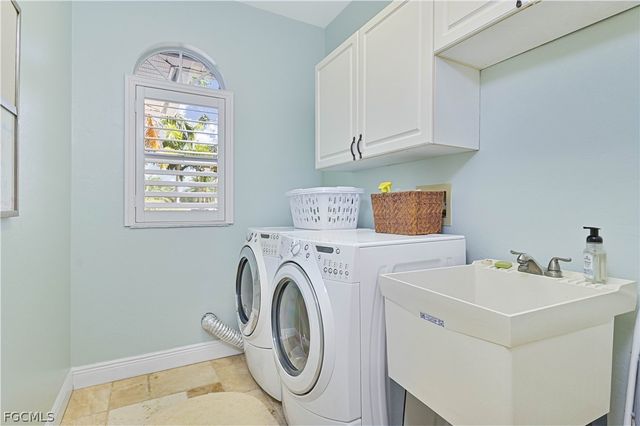 24680 Paradise RD, Bonita Springs, FL 34135