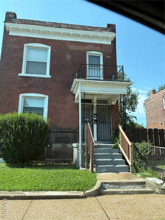 4036 Kennerly Avenue, St Louis, MO 63113
