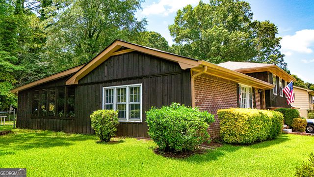 665 Georgia Avenue, Fayetteville, GA 30214