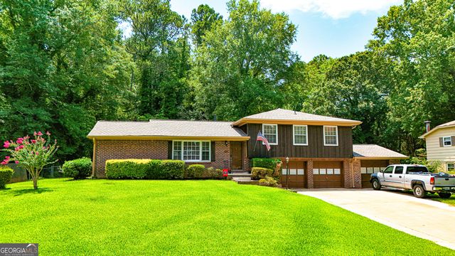 665 Georgia Avenue, Fayetteville, GA 30214