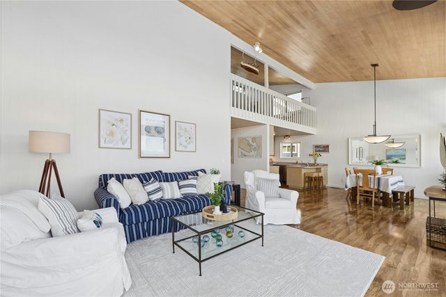 15636 Point Monroe Drive NE, Bainbridge Island, WA 98110