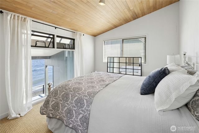 15636 Point Monroe Drive NE, Bainbridge Island, WA 98110