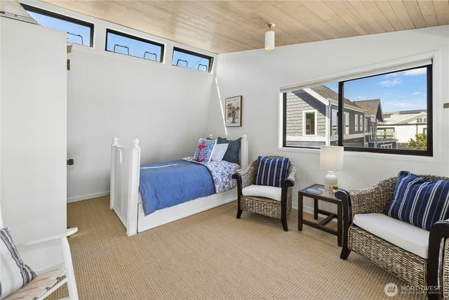 15636 Point Monroe Drive NE, Bainbridge Island, WA 98110