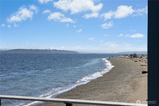 15636 Point Monroe Drive NE, Bainbridge Island, WA 98110