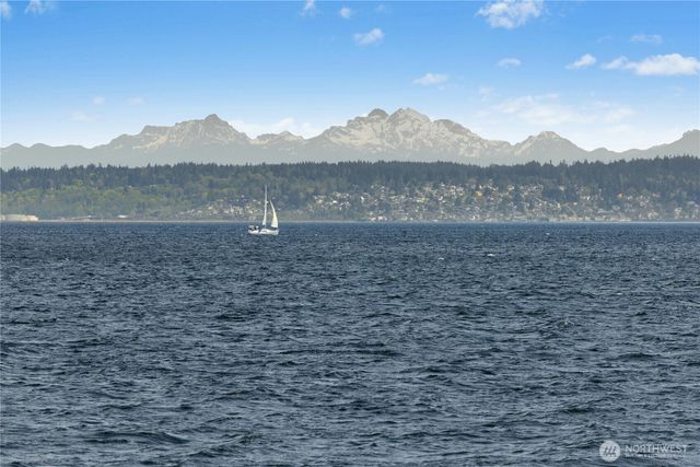 15636 Point Monroe Drive NE, Bainbridge Island, WA 98110