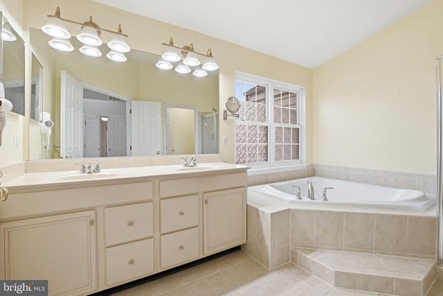 25382 WHIPPOORWILL TER, Chantilly, VA 20152