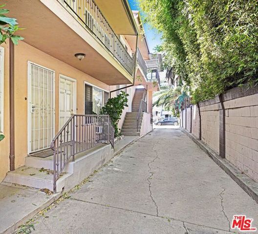 1352 N Las Palmas Avenue, Los Angeles, CA 90028